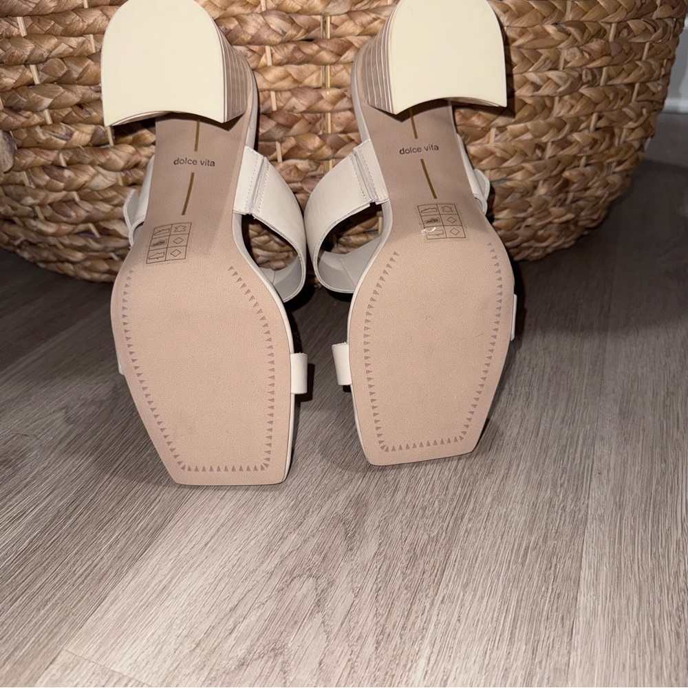 New Dolce Vita Elegant Cream Women's Heels - Picture 8 of 8